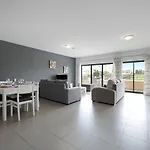 Paraiso A Beira Mar -sol E 波尔蒂芒